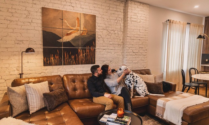 Highland House | Osage Bronze: Dog-Friendly Stay with Top Amenities & Walkability