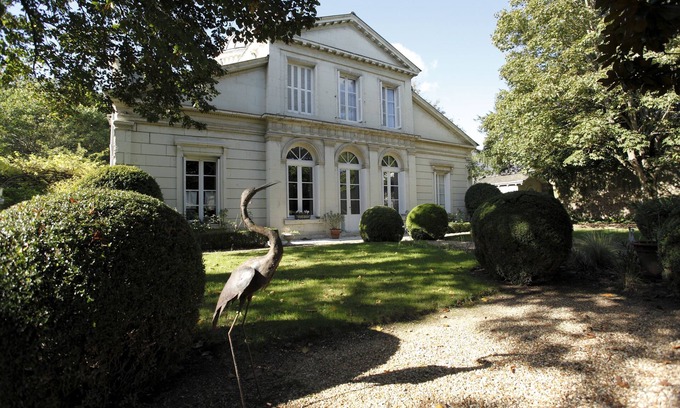 Blere House | Unique B&B in Loire Valley with Pool & Spa near Amboise