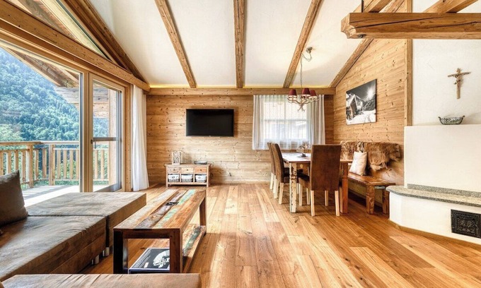 Buerserberg Apartment | Loisch - Dahoam with sauna and balcony