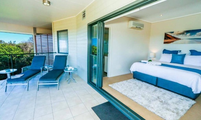 Agnes Water Apartment | Elegant Loka Santi 12 Penthouse with Oceanfront Views