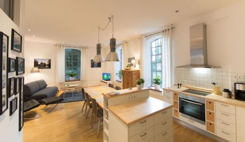 Stadtlohn Apartment | Indulge at LokoMotel: Top-Rated Family-Friendly Getaway