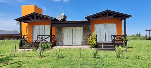 Villa Yacanto Apartment | Oceanfront Loma Alta Apart with Family-Friendly Amenities