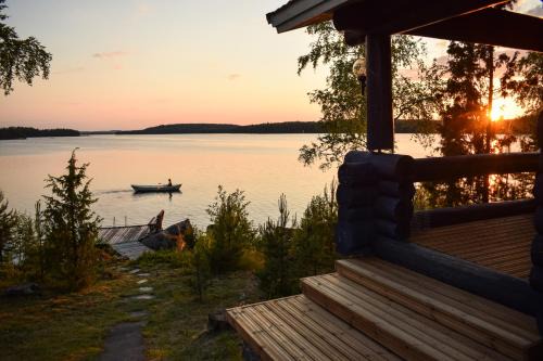 Puumala Ski Chalet | Discover Loma-Autio Apaja: Pet-Friendly Oceanfront Retreat