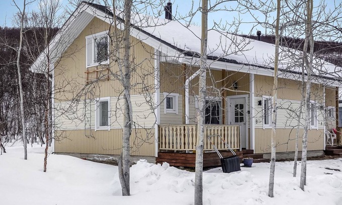 Utsjoki House | Lake View Retreat: Lomahuoneisto b by Interhome
