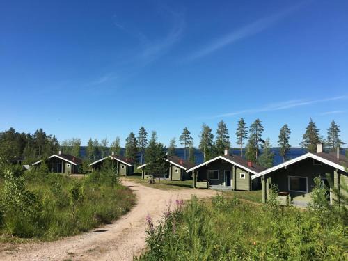 Taipalsaari House | Experience Lomamökit Saimaanranta: Private Beach Getaway