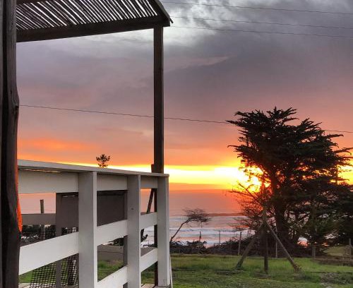 Pichilemu Cabin | Oceanfront Escape at Lomita Quebrada - Guest Rated 10/10