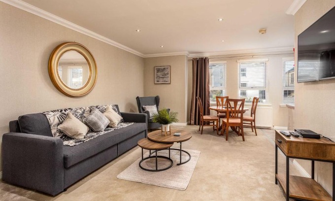 Kilmarnock Apartment | Pet-Friendly Retreat at London Gate No1 - Donnini Apartments