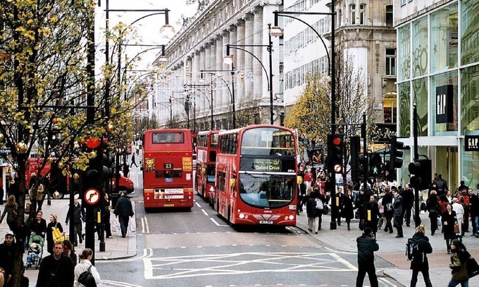 Wood Green Apartment | Discover Wood Green: Top-Rated Hotel with Spa & Kitchen