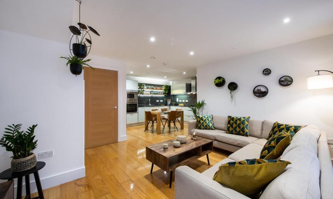 Northcote Apartment | Stylish London Nino Apartments - Guest Rated 9.8/10