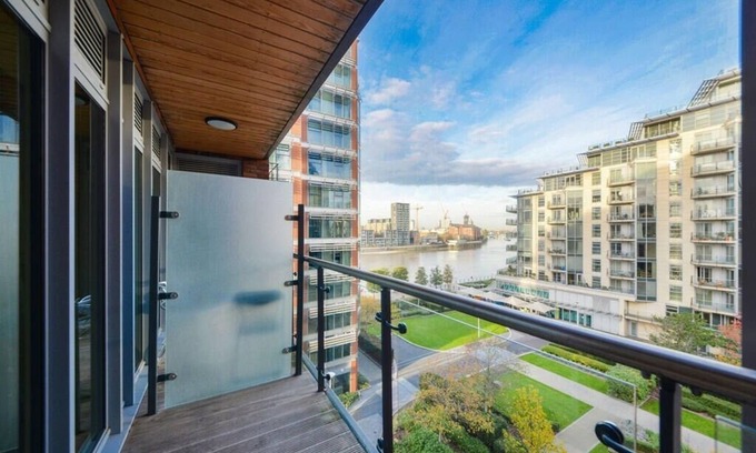 St. Mary's Park Apartment | London Oasis - 2 Bed Apartment Wandsworth