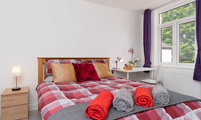 Childs Hill House | Discover Comfort in London Zone 2 - Rated 9/10