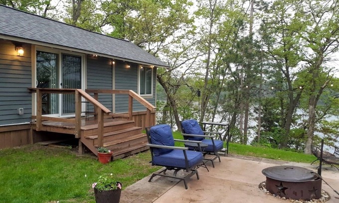 Chippewa Falls Cabin | Prime Location: Lone Birch Cabin on Lake Wissota