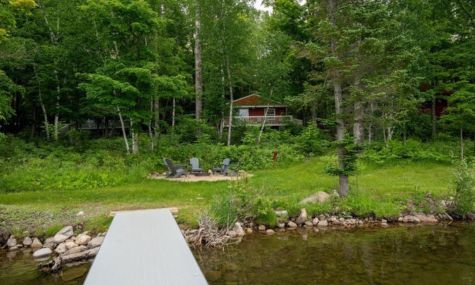 Iron River Cabin | Relax at Lone Pine: Bond Falls and Scenic Views Await!