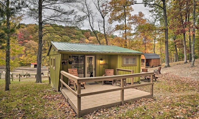 Huntingdon Cabin | Pet-Friendly 'Lone Ranger' Cabin on 50 Acres by Raystown Lake