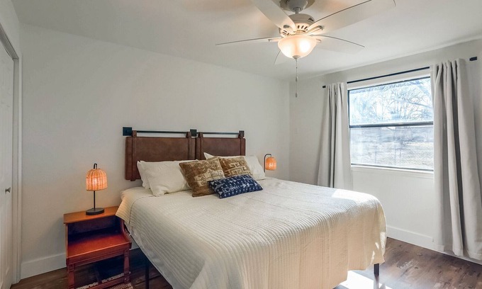 Johnson City House | Lone Star Lokal Guest House - Downtown Near Wineries!
