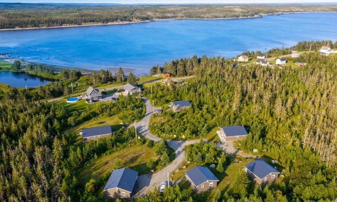New Harbour Resort | Top-Rated Lonely Rock Seaside Bungalows with Ocean Views