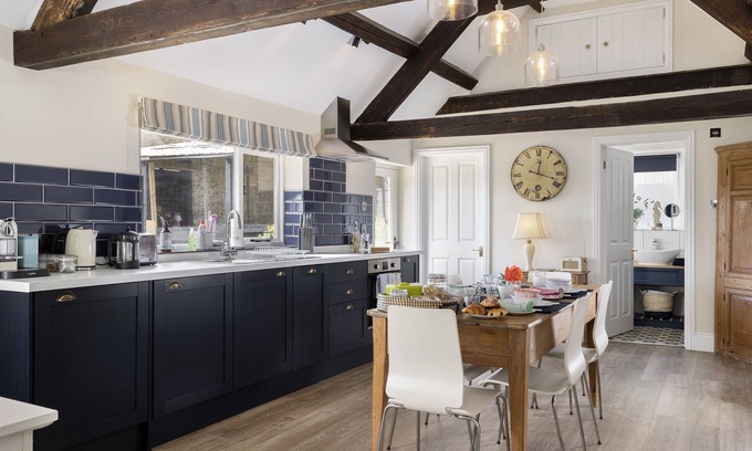 Cirencester House | Refurbished Long Barn with Pool and Pet-Friendly Amenities