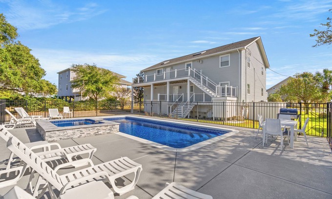 Long Bay Estates Condo | Beachfront Long Bay Duplex Lower Unit for Family Getaways