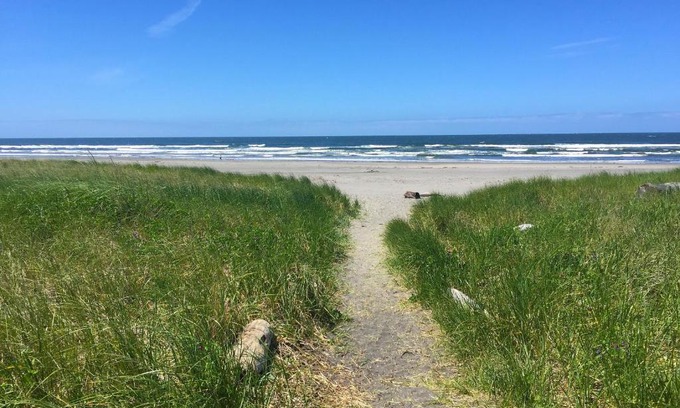Seaview Resort | Top-Rated Long Beach Camping Resort Yurt with Ocean View