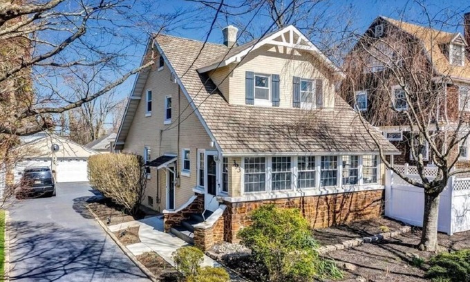 Long Branch House | Inviting Long Branch Beach House with Private Pool