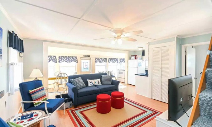 York Beach House | Guest Rated 10/10: Long Sands Beach Cottage in York