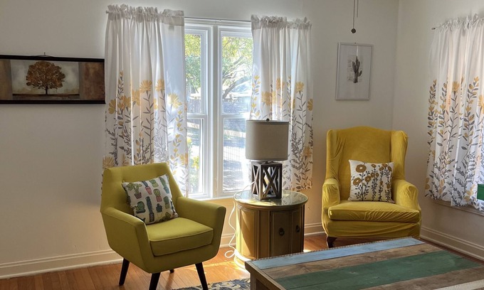Brentwood Apartment | Comfortable Long Stays with Pet-Friendly Amenities