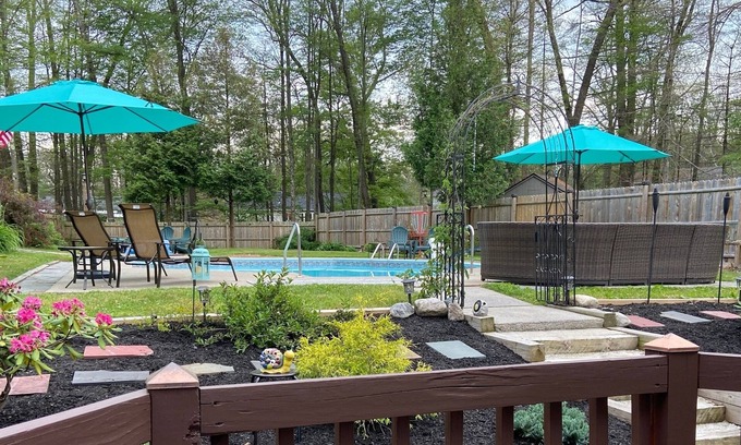 Geyser Crest House | Family-Friendly Retreat with Pool, Near SPAC & Downtown!