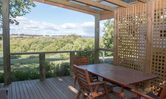 Longford RV Rental | Discover Longford Riverside Caravan Park: Family-Friendly Retreat
