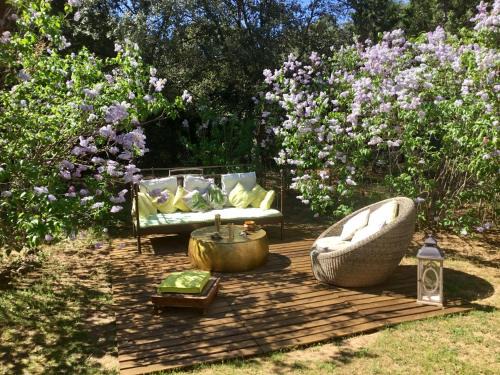 Sillans-la Cascade Bed & Breakfast | Discover Longo Maï: Oceanfront Retreat with Great Amenities