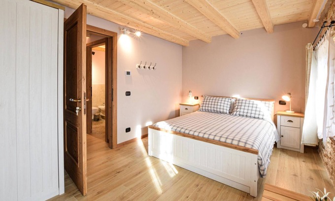 Velo Veronese Apartment | Rediscover Relaxation in a Cozy Vacation Apartment