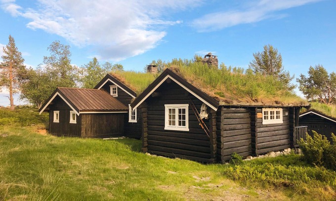 Sel House | Enjoy a Relaxing Getaway at Our Rustic Vacation Home