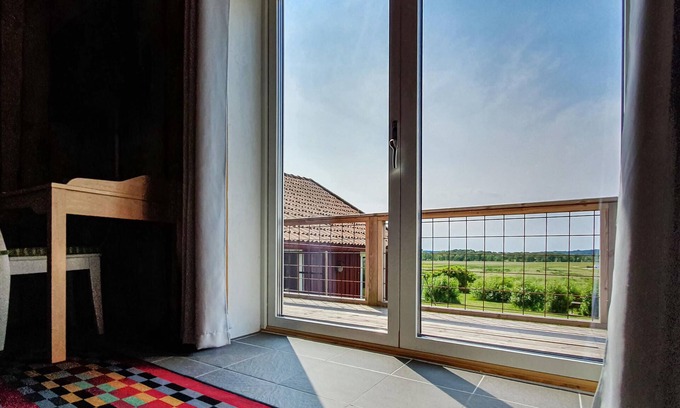 Svanesund Apartment | Enjoy Breathtaking Halsöfjord Views from Your Vacation Home