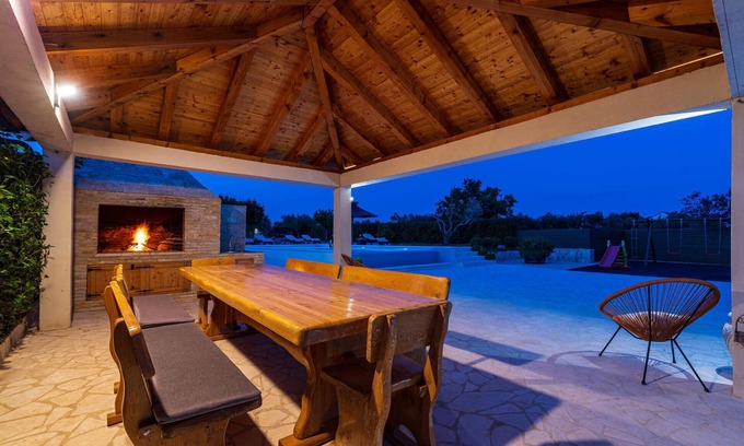 Pristeg House | Embrace Relaxation in a Vacation Home with Private Pool