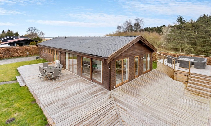 Skibby House | Experience a Bright Vacation Home with Oceanfront Amenities