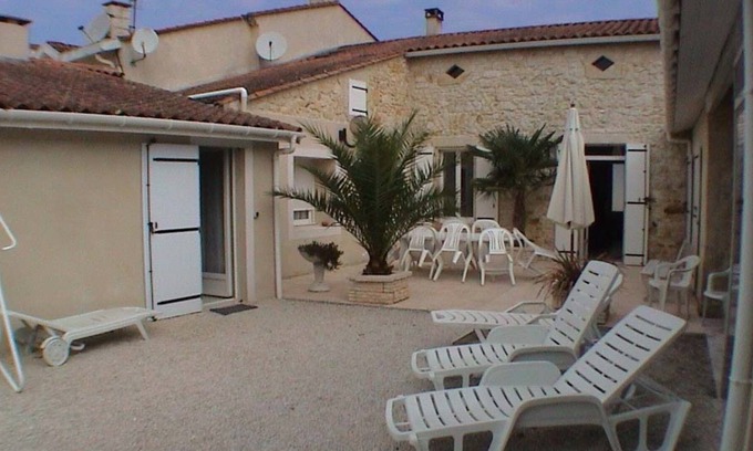 Queyrac House | Look inside, it is really worth, ideally up to 3 family German cleanliness