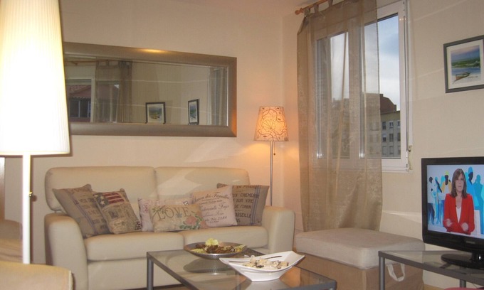 Santander Condo | Oceanfront Retreat: Bay Views, City Center & Free WiFi