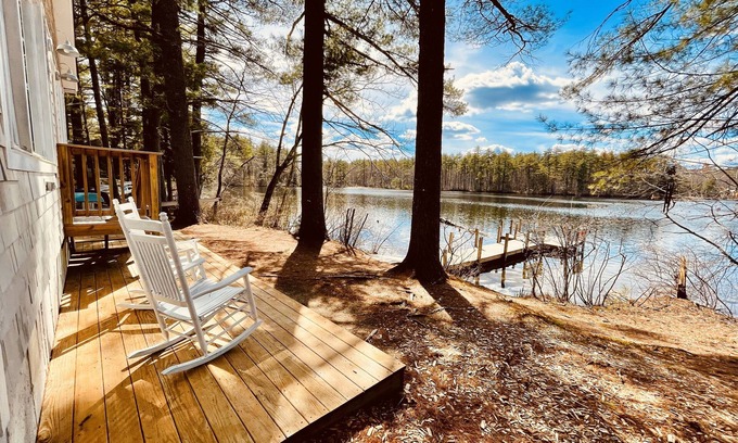 East Baldwin House | Pet-Friendly Retreat at Loon Cottage on Sand Pond