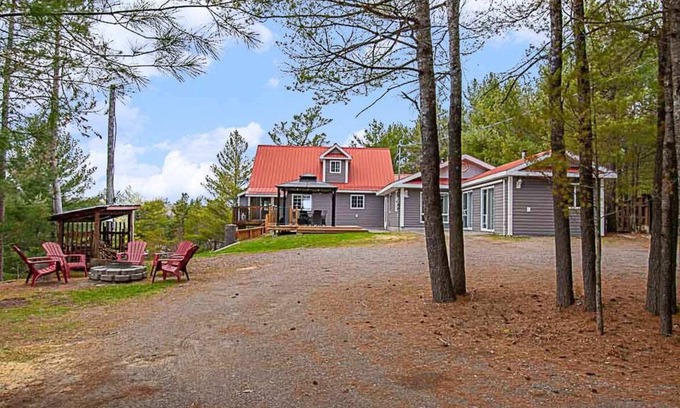 French River Cottage | Experience Loon Lookout: Waterfront Cottage with Sauna & Views