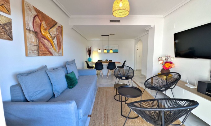 Marbella Apartment | Lor 82F. Modern Holiday Apartment in Banus.