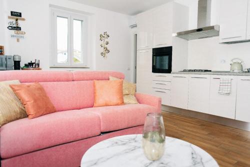 Albate Apartment | Discover Lora: Romantic Apartment with Child-Friendly Perks