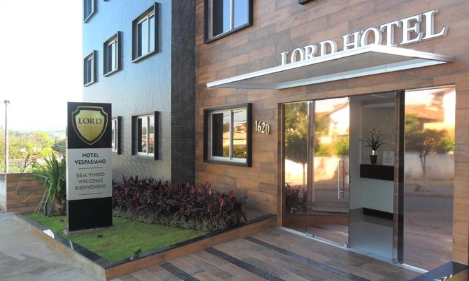 Nossa Senhora de Lourdes Hotel | Pet-Friendly Stay at Lord Hotel Aeroporto Confins, Rated 9/10