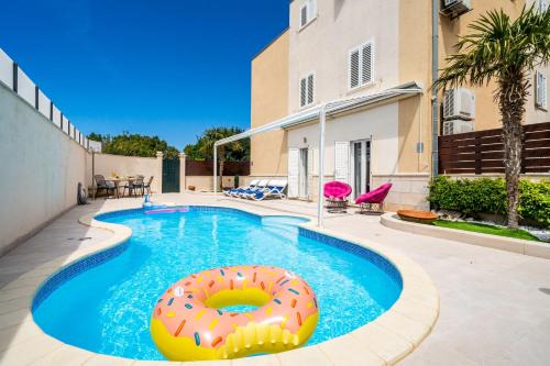 Babin Kuk Apartment | Indulge in Lorena Suite with Private Pool & Ocean View