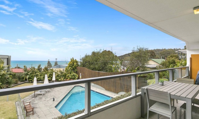 Lorne Apartment | Oceanfront Comfort at Lorne Chalet Apartment 29