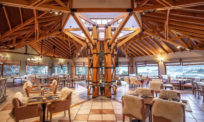 Province of Tierra del Fuego Hotel | Relaxing Getaway at Hotel Los Ñires with Spa & Dining