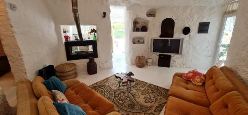 Galdar Ski Chalet | Experience Oceanfront Bliss at Los Andenes Cave Hotel