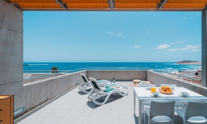 El Medano Apartment | Unmatched Stay at Los Balos 21: Windsurf & Kitesurf Paradise