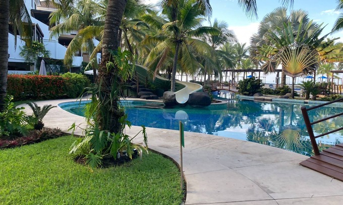 Monterrico Hotel | Relax at Los Cabos Monterrico by LAurora Inn with Pool & Spa