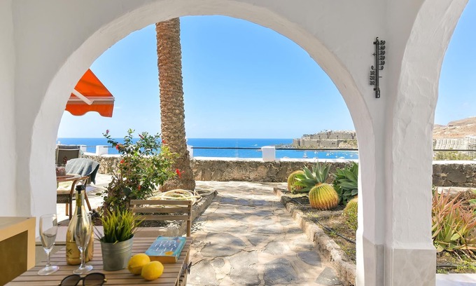 Arguineguin Apartment | Pet-Friendly Getaway: Los Canarios 122 with Spa & Pool