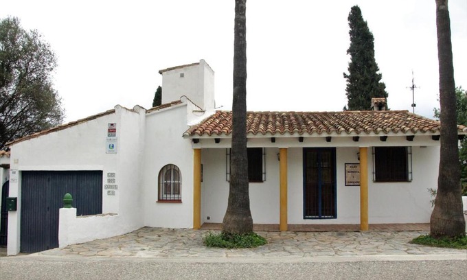 Jimena de la Frontera House | Discover Los Dos Cedros: Oceanfront, Pet-Friendly Retreat
