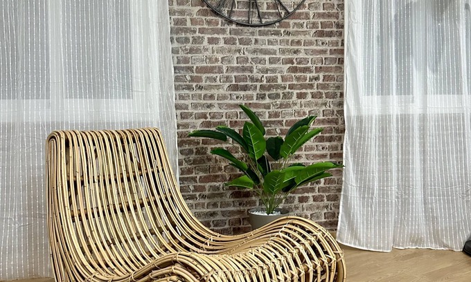 Sastago Apartment | Relaxing Retreat at Los Meandros with Spa and Hot Tub